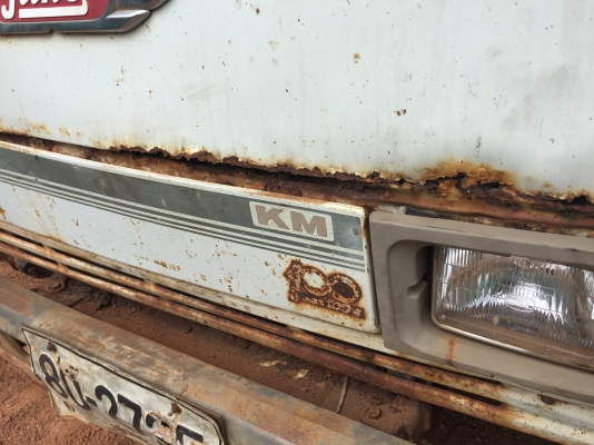 KM779ติดเครน2.5ทะเบียนพร้อมโอนครับ