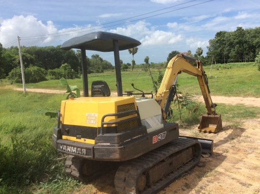 ขายรถขุด yanmar b37
