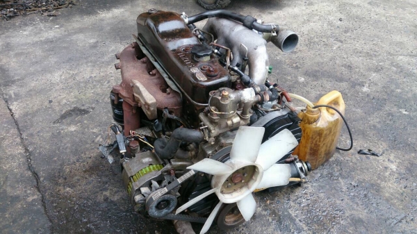 ขายเครื่องยนต์ isuzu 2800 มีเลข