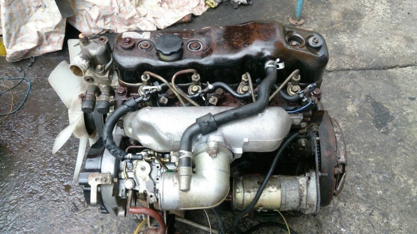 ขายเครื่องยนต์ isuzu 2800 มีเลข
