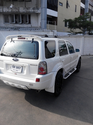 FORD ESCAPE 3.0 SUV XLT V6 AT ปี 2008 สีขาวมุก FORD ESCAPE 3.0 SUV XLT V6 AT ปี 2008 สีขาวมุก