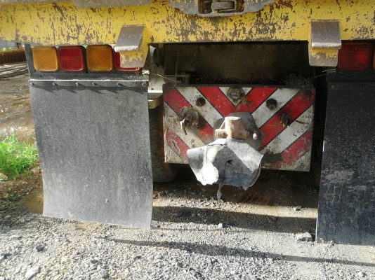 รถมิตซู 10 ล้อดั้ม FN527 M - TF  220 แรงม้า.  ( ขาย แม่ , ลูก. )     สนใจติดต่อ   081 - 6079515