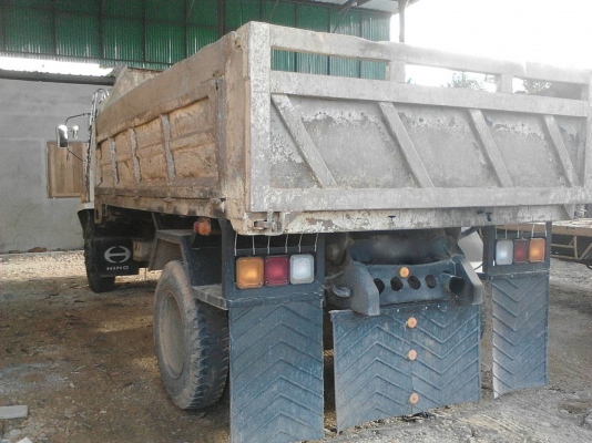 รถอีซูซุ 6 ล้อดั้ม FTR 175 แรงม้า.    สนใจติดต่อ  081 - 6079515