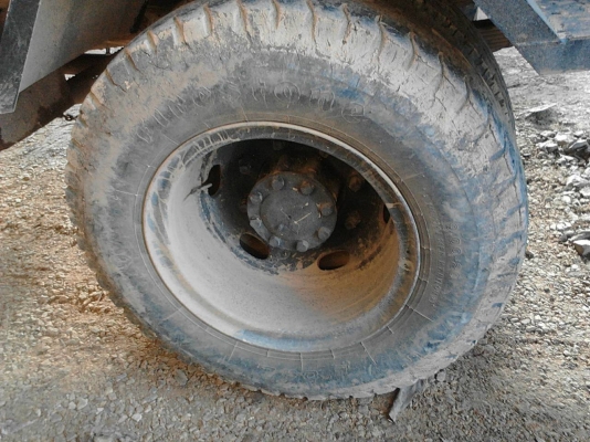 รถอีซูซุ 6 ล้อดั้ม FTR 175 แรงม้า.    สนใจติดต่อ  081 - 6079515