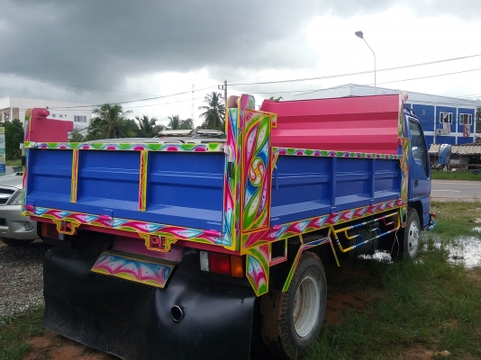 ขายด่วน6ล้อISUZU120ดั้มสภาพพร้อมใช้สุดๆราคาไม่แพงจัดแนนท์ได้โทร0856842587