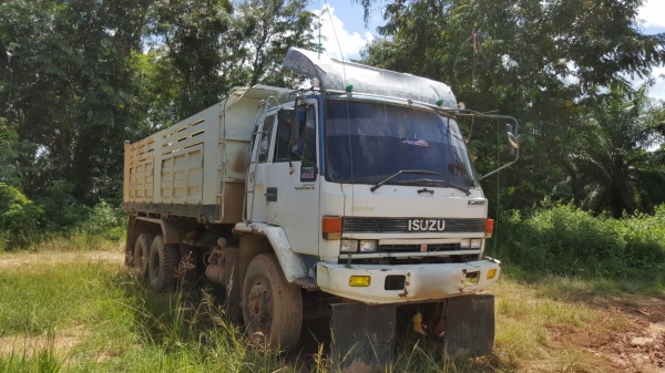 รถอีซูซุ 10 ล้อดั้ม FXZ  240 แรงม้า.  ( หัวขาว. )   สนใจติดต่อ  081 - 6079515
