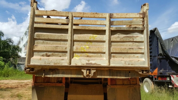 รถอีซูซุ 10 ล้อดั้ม FXZ  240 แรงม้า.  ( หัวขาว. )   สนใจติดต่อ  081 - 6079515