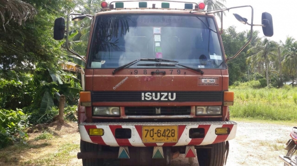 ขายสิบล้อรถนำ้มัน 240 ขายสิบล้อรถนำ้มัน 240