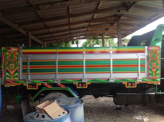 ขายหกล้อดั้ม