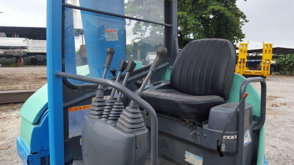 ขายรถขุดkobota502บูมสไลด์ข้างปัมนิ้ว