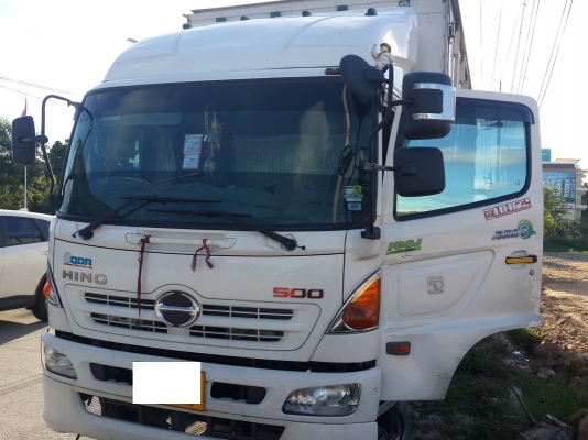 ขาย Mega 500 สวยๆ ถูกๆมาแล้วคับ ปี 56 ตู้ 10 บาน 7.6 m โทร 088-4501277