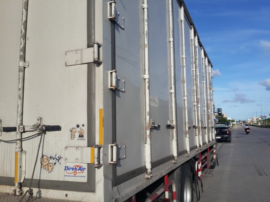 ขาย Mega 500 สวยๆ ถูกๆมาแล้วคับ ปี 56 ตู้ 10 บาน 7.6 m โทร 088-4501277