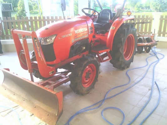 ขายรถไถนาคูโบต้า L3608 ใช้งาน816ชั่วโมง รถ3ปี รถสวยและสดมากพร้อมใช้งาน
