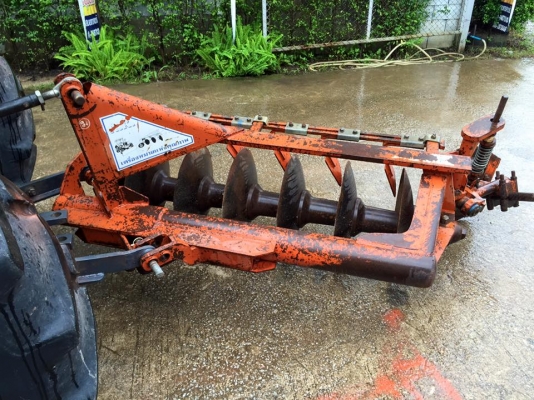 ขายรถไถ Kubota M7040 (4WD) พร้อมดันหน้า ผานพรวน รถพร้อมใช้งานครับ
