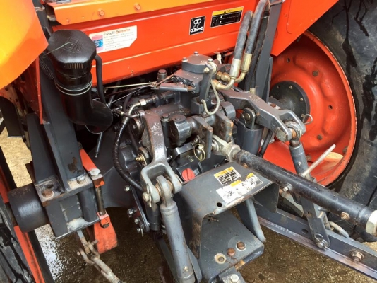 ขายรถไถ Kubota M7040 (4WD) พร้อมดันหน้า ผานพรวน รถพร้อมใช้งานครับ