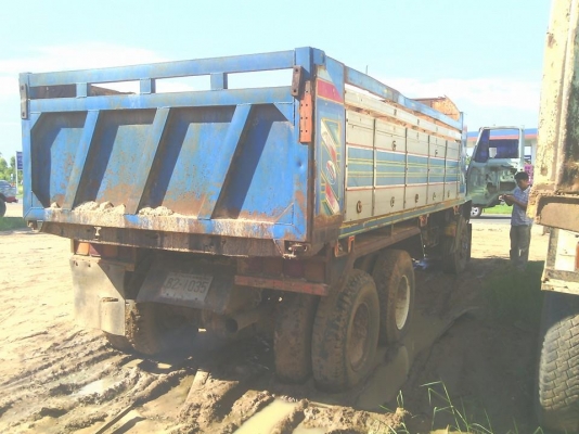 ขายอีซูสุร็อคกี้ 10สปีด เครื่อง210แรงม้า แชชชีใหญ่ของจัมโบ้ พวงมาลัยพาวเวอร์ เบรคทิฟฟี่ 2เพลา