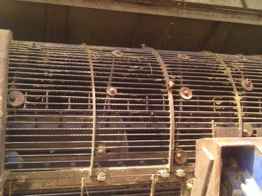 ขายรถเกี่ยวข้าวไทยเส็ง อุ้ม2ตัน ปั้มคู่22 ตัวเดิน10 เครื่อง195เทอร์โบ สภาพพร้อมใช้งาน ขายรถเกี่ยวข้าวไทยเส็ง อุ้ม2ตัน ปั้มคู่22 ตัวเดิน10 เครื่อง195เทอร์โบ สภาพพร้อมใช้งาน