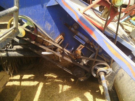 ขายรถเกี่ยวข้าวไทยเส็ง อุ้ม2ตัน ปั้มคู่22 ตัวเดิน10 เครื่อง195เทอร์โบ สภาพพร้อมใช้งาน ขายรถเกี่ยวข้าวไทยเส็ง อุ้ม2ตัน ปั้มคู่22 ตัวเดิน10 เครื่อง195เทอร์โบ สภาพพร้อมใช้งาน