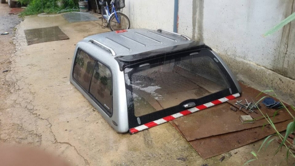 ขอขาย หลังคา แครี่บอย พร้อมเบาะ ของ4ประตู