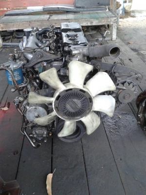 ขายเครื่องพร้อมเกียร115แรง 4be1