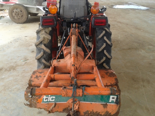 คูโบต้าB2420พร้อมเล่มทะเบียนครับอุปกรณ์มีครบทุกอย่างแต่ยังไม่ใด้ใส่ครับ