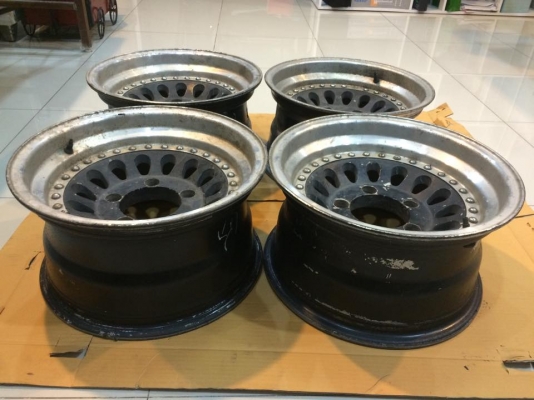 ล้อขอบ15x8 et1 5/139.7 4วง ราคา12000บาท ไฟสปอร์ตไลน์ 6"ของเก่าญี่ปุ่น1คู่ ราคา1200บาท ดูของพระราม2 089 0211090 Champ_rama2
