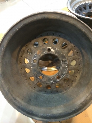ล้อขอบ15x8 et1 5/139.7 4วง ราคา12000บาท ไฟสปอร์ตไลน์ 6"ของเก่าญี่ปุ่น1คู่ ราคา1200บาท ดูของพระราม2 089 0211090 Champ_rama2