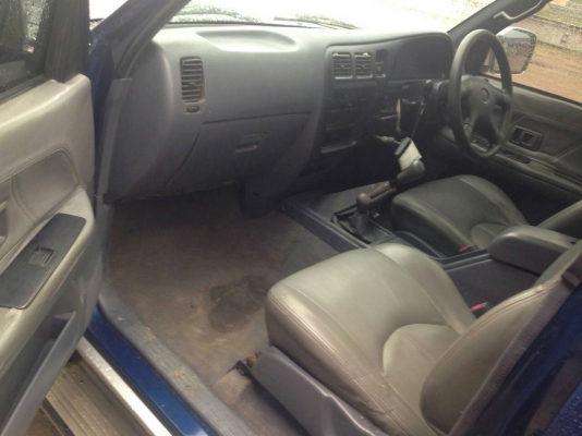 รถปิ๊กอัพ4ประตูโฟวิล เครื่อง3000 สภาพดี จดทะเบียนปี45 รถปิ๊กอัพ4ประตูโฟวิล เครื่อง3000 สภาพดี จดทะเบียนปี45