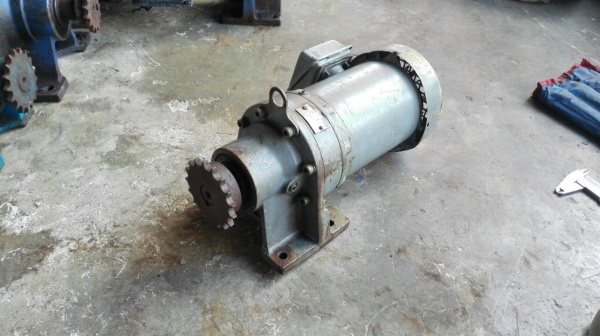 Sale>> มอเตอร์เกียร์ Sumitomo Cyclo Drive 1 HP. 380V. อัตราทด 1:43 วิ่งเงียบ จัดส่งทั่วฟรีทั่วประเทศ!!