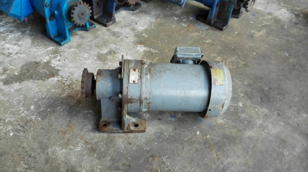 Sale>> มอเตอร์เกียร์ Sumitomo Cyclo Drive 1 HP. 380V. อัตราทด 1:43 วิ่งเงียบ จัดส่งทั่วฟรีทั่วประเทศ!!