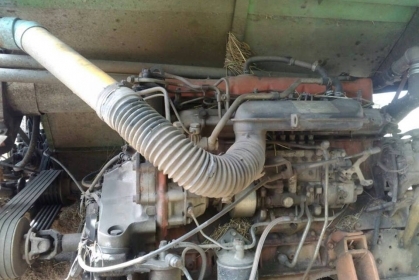 ขายรถเกี่ยวไทยเส็ง เครื่องอีซูซู 210ดี ตัวเดิน12ปั๊ม23 สภาพพร้อมใช้งาน ตู้ดี ช่วงล่างพร้อมทำงาน