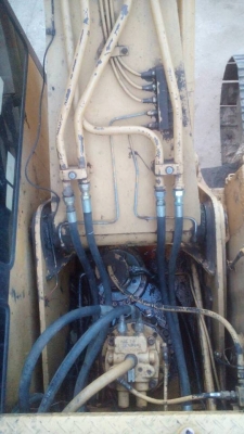 รถขุด CAT E120 B