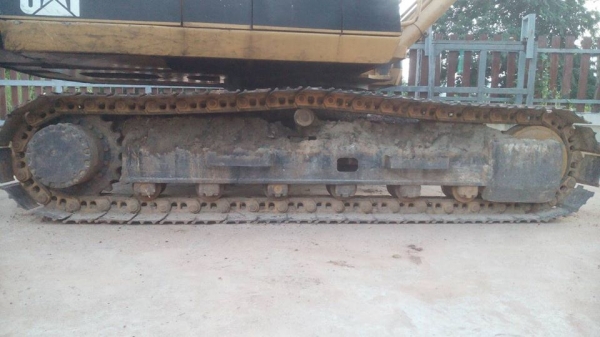 รถขุด CAT E120 B