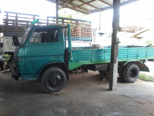 ขายรถนวดข้าวรถ 6 ล้อไอ้หนุมทางหลวงพร้อมตู้ สิงเปลือยจัมโบ้ 5 ฟุต เครื่อง 90 แรง รถใช้งานได้เลย