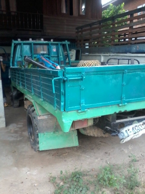 ขายรถนวดข้าวรถ 6 ล้อไอ้หนุมทางหลวงพร้อมตู้ สิงเปลือยจัมโบ้ 5 ฟุต เครื่อง 90 แรง รถใช้งานได้เลย