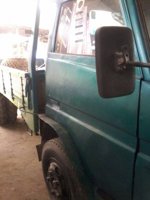 ขายรถนวดข้าวรถ 6 ล้อไอ้หนุมทางหลวงพร้อมตู้ สิงเปลือยจัมโบ้ 5 ฟุต เครื่อง 90 แรง รถใช้งานได้เลย