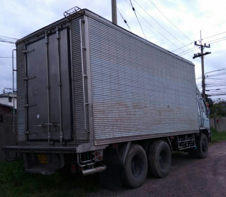 สิบล้อ1เพา ฮีโน่  FL1JYKA 210 ปี40 บรรทุกตู้แห้ง ยาว 6.20ม สภาพดีสวยพร้อมใช้ ทะเบียนพร้อมโอน (ราคา 655,000บ) ขายตามสภาพ ครับ