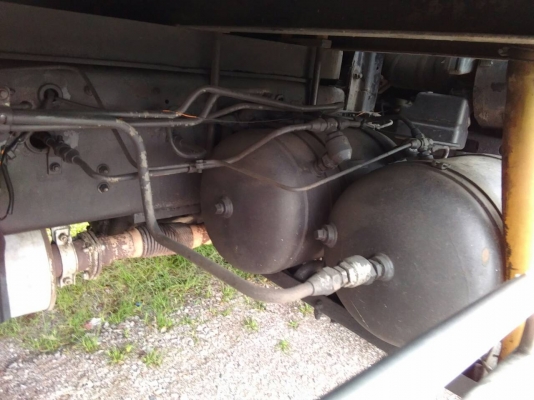 สิบล้อ1เพา ฮีโน่  FL1JYKA 210 ปี40 บรรทุกตู้แห้ง ยาว 6.20ม สภาพดีสวยพร้อมใช้ ทะเบียนพร้อมโอน (ราคา 655,000บ) ขายตามสภาพ ครับ