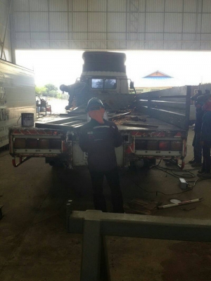 รับต่อกระบะ รถบรรทุกหกล้อ สิบล้อ และงานเหล็กทุกชนิด