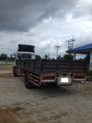 รับต่อกระบะ รถบรรทุกหกล้อ สิบล้อ และงานเหล็กทุกชนิด