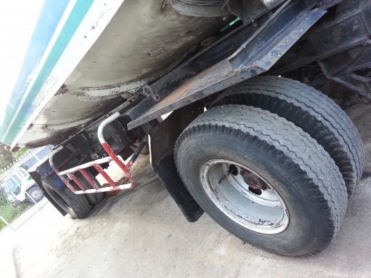 ขายหางพ่วงน้ำมัน ความจุถังละ16,000ลิตร