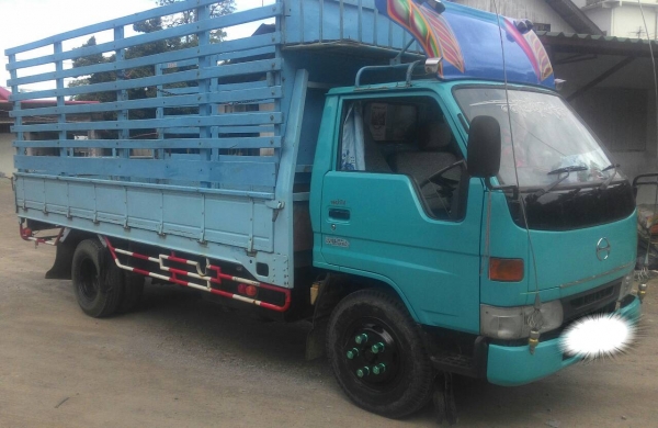 หกล้อ ฮีโน่136โบว์ ปี44 เพาเวอร์ แอร์ ช่วงยาว 4.30ม สภาพสวยเดิมพร้อมใช้งาน ราคถูกๆ 185,000บ (ไม่มีเล่มทะเบียน) มีใบซื้อขายกับเจ้าของรถให้ ครับ หกล้อ ฮีโน่136โบว์ ปี44 เพาเวอร์ แอร์ ช่วงยาว 4.30ม สภาพสวยเดิมพร้อมใช้งาน ราคถูกๆ 185,000บ (ไม่มีเล่มทะเบียน) มีใบซื้อขายกับเจ้าของรถให้ ครับ