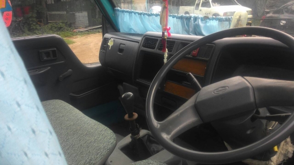 หกล้อ ฮีโน่136โบว์ ปี44 เพาเวอร์ แอร์ ช่วงยาว 4.30ม สภาพสวยเดิมพร้อมใช้งาน ราคถูกๆ 185,000บ (ไม่มีเล่มทะเบียน) มีใบซื้อขายกับเจ้าของรถให้ ครับ หกล้อ ฮีโน่136โบว์ ปี44 เพาเวอร์ แอร์ ช่วงยาว 4.30ม สภาพสวยเดิมพร้อมใช้งาน ราคถูกๆ 185,000บ (ไม่มีเล่มทะเบียน) มีใบซื้อขายกับเจ้าของรถให้ ครับ