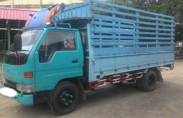 หกล้อ ฮีโน่136โบว์ ปี44 เพาเวอร์ แอร์ ช่วงยาว 4.30ม สภาพสวยเดิมพร้อมใช้งาน ราคถูกๆ 185,000บ (ไม่มีเล่มทะเบียน) มีใบซื้อขายกับเจ้าของรถให้ ครับ หกล้อ ฮีโน่136โบว์ ปี44 เพาเวอร์ แอร์ ช่วงยาว 4.30ม สภาพสวยเดิมพร้อมใช้งาน ราคถูกๆ 185,000บ (ไม่มีเล่มทะเบียน) มีใบซื้อขายกับเจ้าของรถให้ ครับ