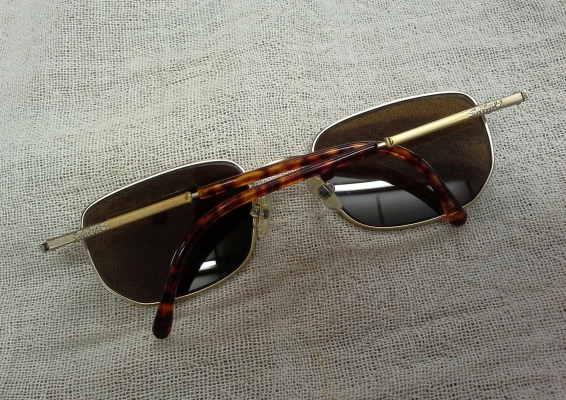 แว่นตาความกว้างโดยรวมพิเศษ 144mm  SAFARI made in Japan