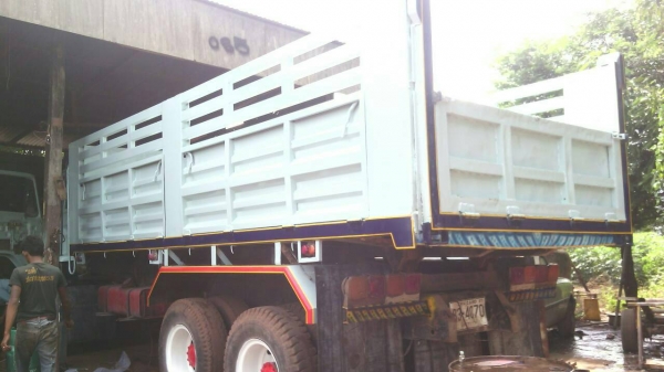 ขายดั้ม2เพลา ร็อกกี้FXZ13NFY เครื่อง260เทอร์โบอินเตอร์ สภาพพร้อมใช้งาน เอกสารพร้อมโอน สนใจโทร 090-8588220คุณนะ 093-3258446คุณบิว หรือเข้าดูสินค้าอื่นๆได้ที่ www.truck.in.th/498 หรือเพจFacebook ณรงค์ ซื้อขายรถมือสอง (เว็บไซต์ส่วนตัว) หรือFacebook ตลาดรถมือ