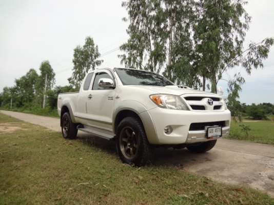 รถวีโก้ รุ่นพรีรันเนอร์ สีขาว สภาพดี เจ้าของขายเอง