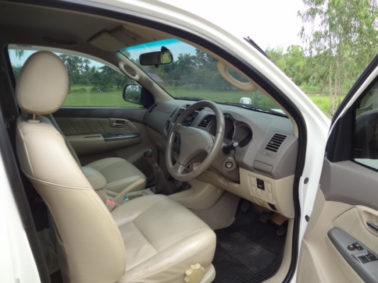 รถวีโก้ รุ่นพรีรันเนอร์ สีขาว สภาพดี เจ้าของขายเอง