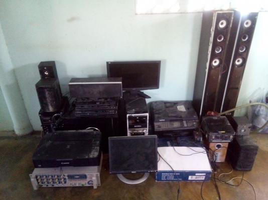 ขาย 6,000 บาท ตามสภาพ รับเอง รังสิต 0835662999 LineID:hs4trp