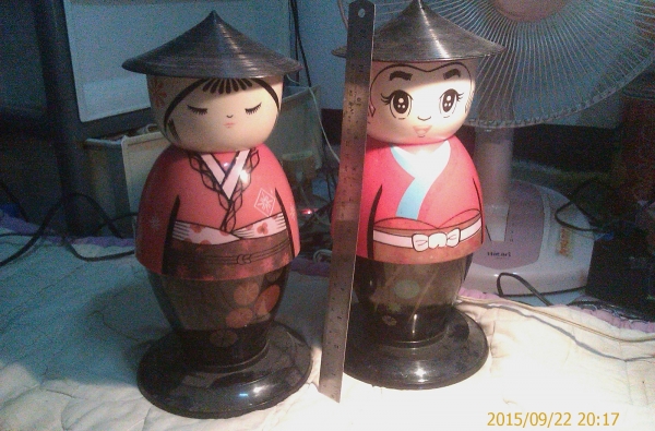 ชุดตุ๊กตาถ้วยชามญี่ปุ่น งานเก่า 1คู่ ชุดตุ๊กตาถ้วยชามญี่ปุ่น งานเก่า 1คู่